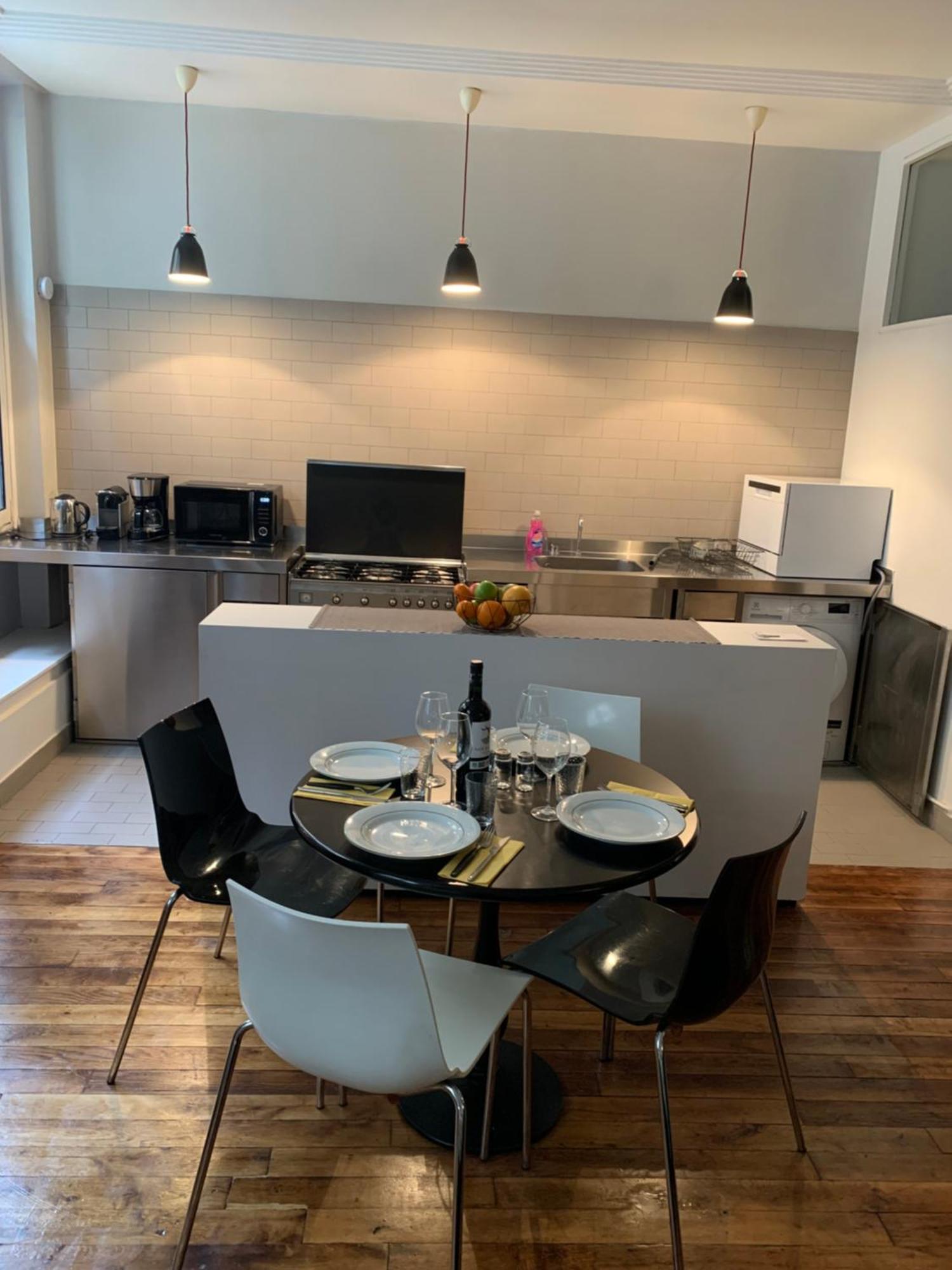 Loft Montmartre Au Pieds Des Vignes Apartment ปารีส ภายนอก รูปภาพ